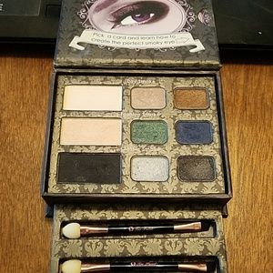 Too Faced Smoky Eye Palette